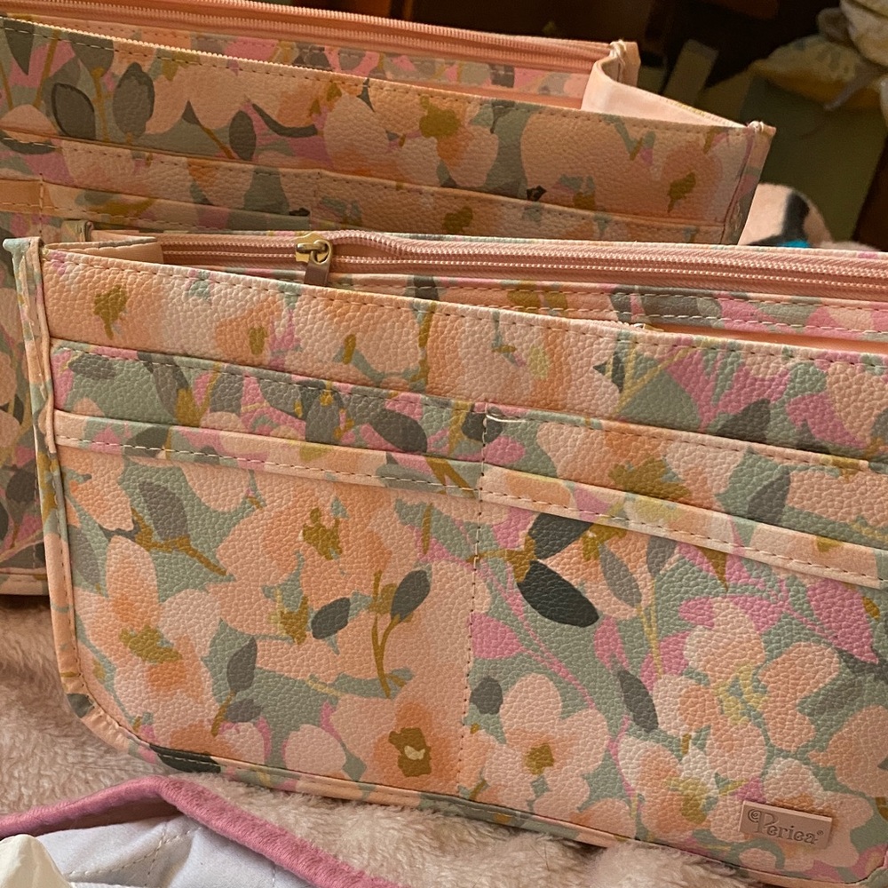 Periea Organizers for hand bags New no tags Set of 3